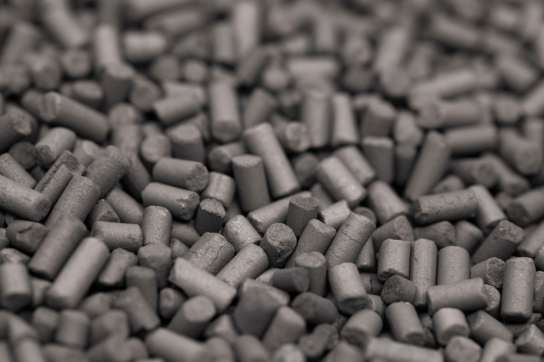 Filtration media for marine aquarium systems